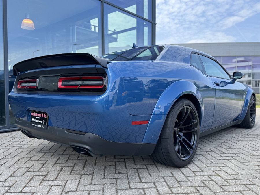 Dodge CHALLENGER SRT Hellcat Widebody 727PK