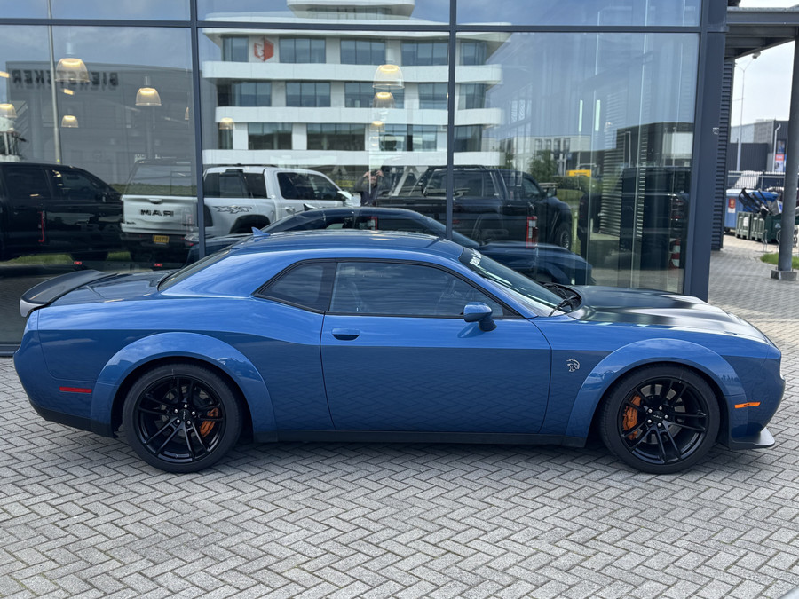 Dodge CHALLENGER SRT Hellcat Widebody 727PK