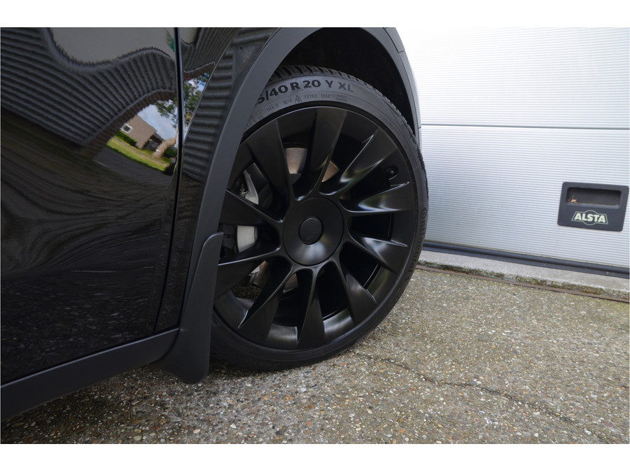 Tesla Model Y RWD 58 kWh