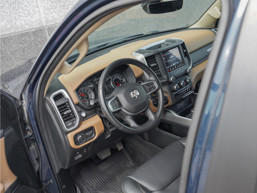Dodge RAM 1500 Big Horn Night Edition 3.6L V6 4X4