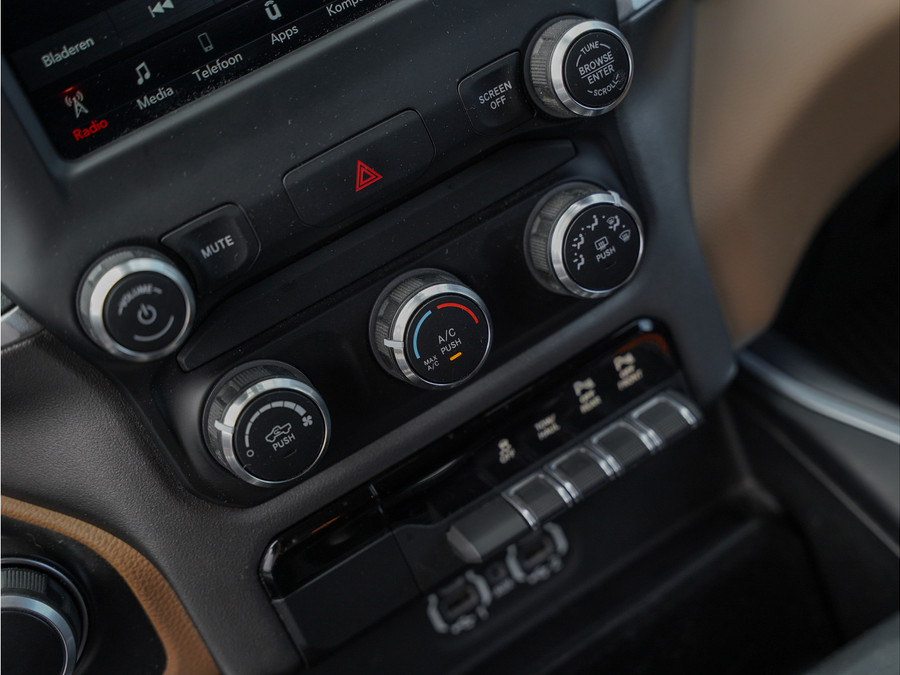 Dodge RAM 1500 Big Horn Night Edition 3.6L V6 4X4