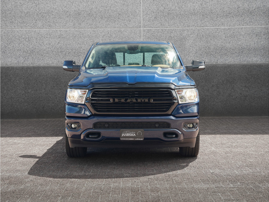 Dodge RAM 1500 Big Horn Night Edition 3.6L V6 4X4