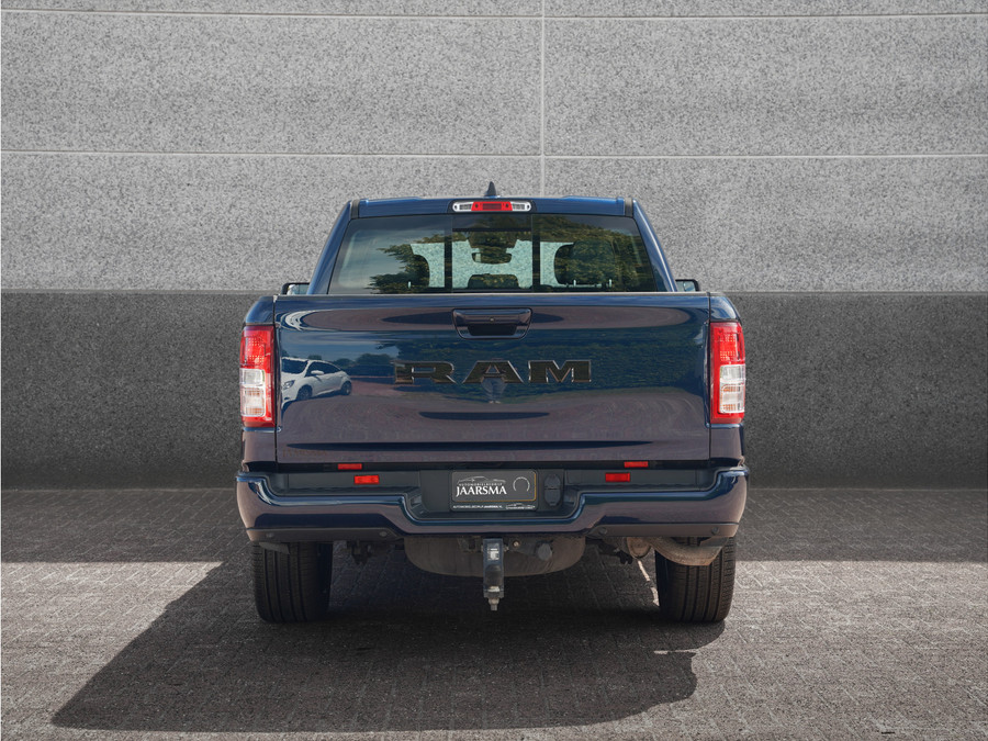 Dodge RAM 1500 Big Horn Night Edition 3.6L V6 4X4