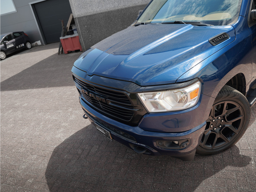 Dodge RAM 1500 Big Horn Night Edition 3.6L V6 4X4