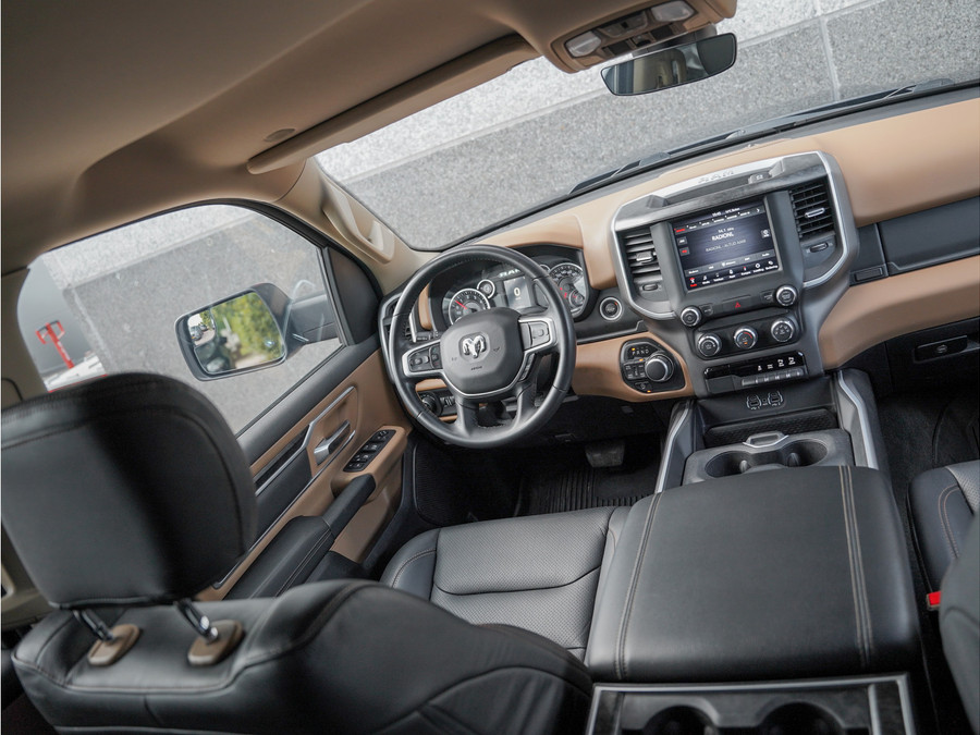 Dodge RAM 1500 Big Horn Night Edition 3.6L V6 4X4