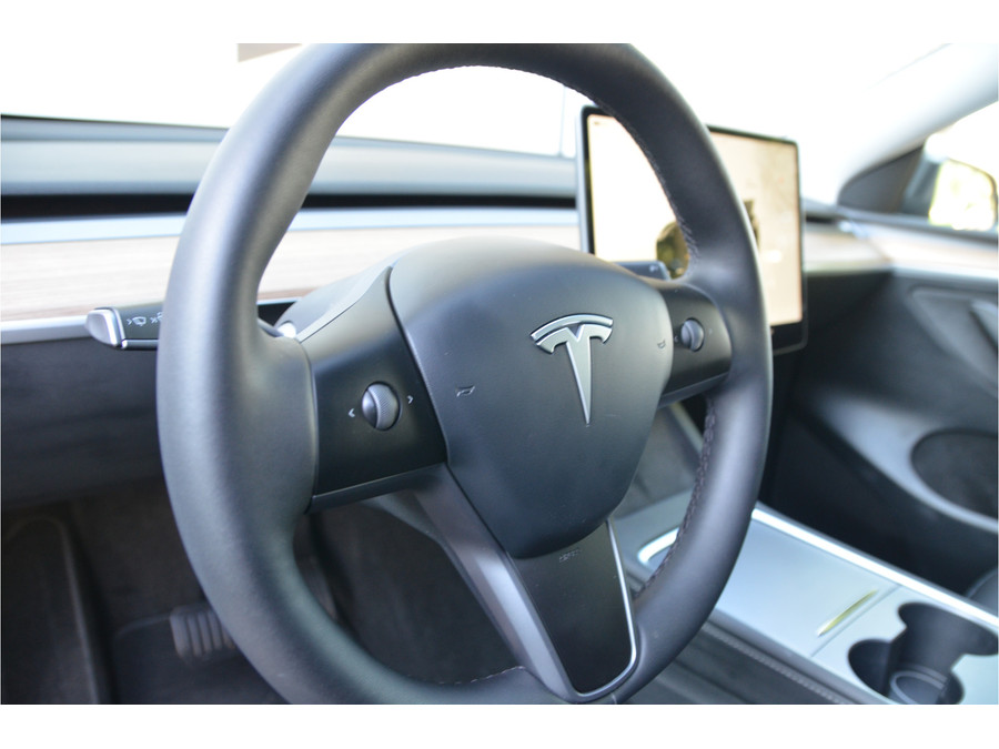 Tesla Model Y RWD 58 kWh