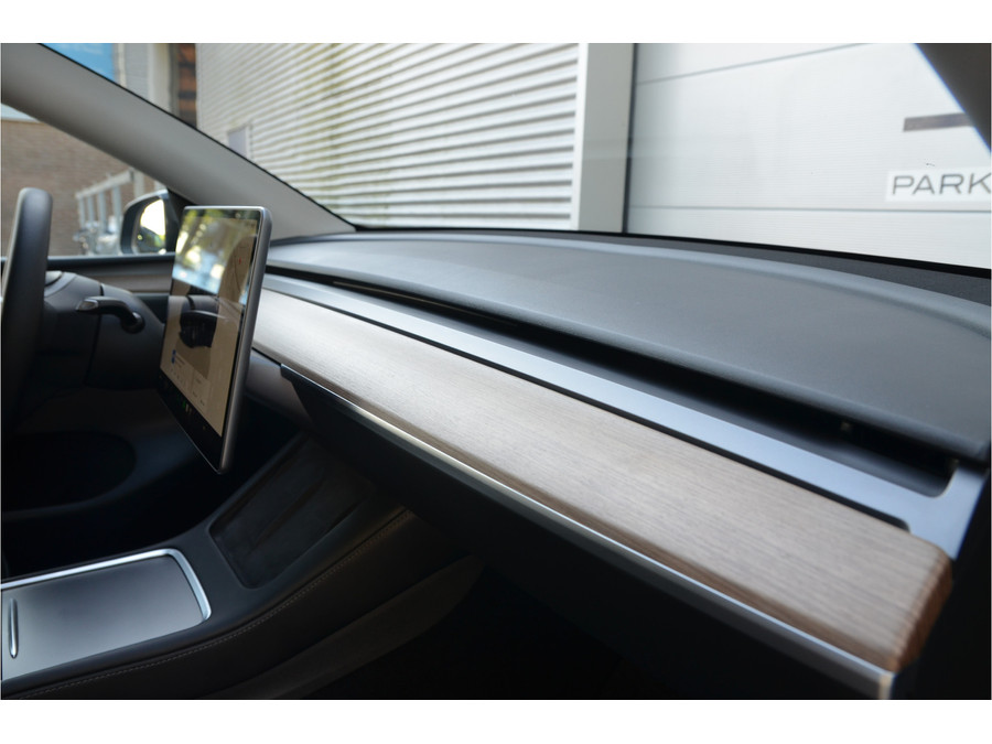 Tesla Model Y RWD 58 kWh