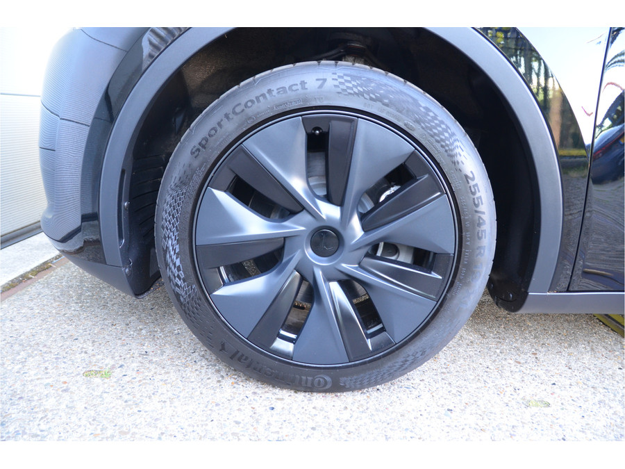 Tesla Model Y RWD 58 kWh