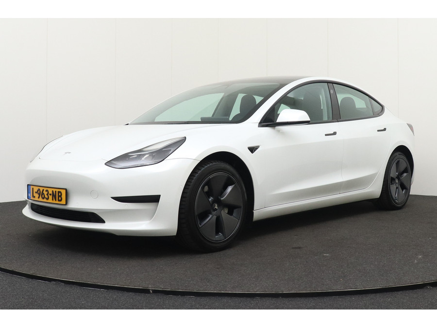 Tesla Model 3 Standard RWD Plus 60 kWh