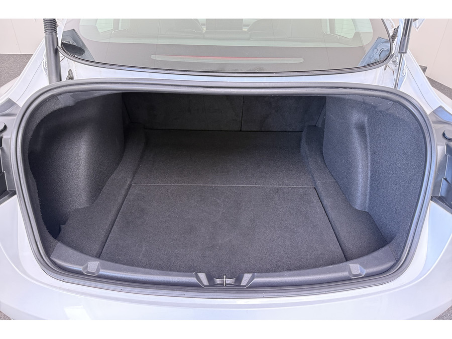 Tesla Model 3 Standard RWD Plus 60 kWh