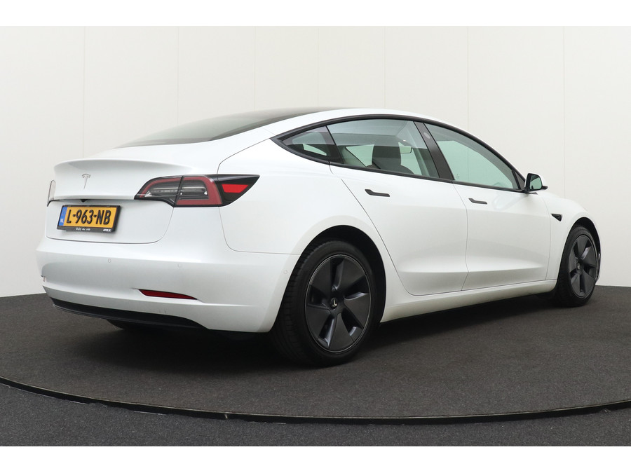 Tesla Model 3 Standard RWD Plus 60 kWh