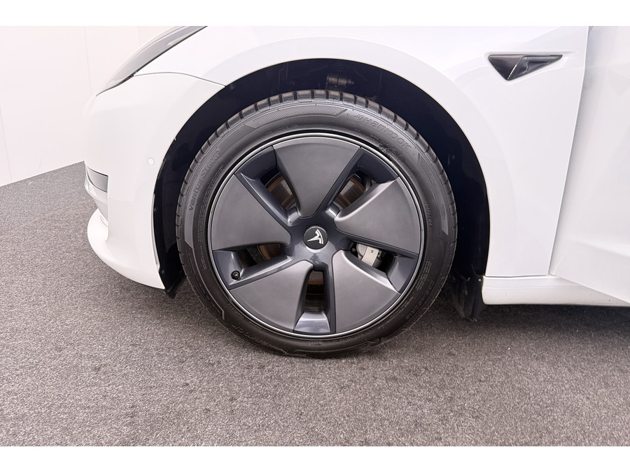 Tesla Model 3 Standard RWD Plus 60 kWh