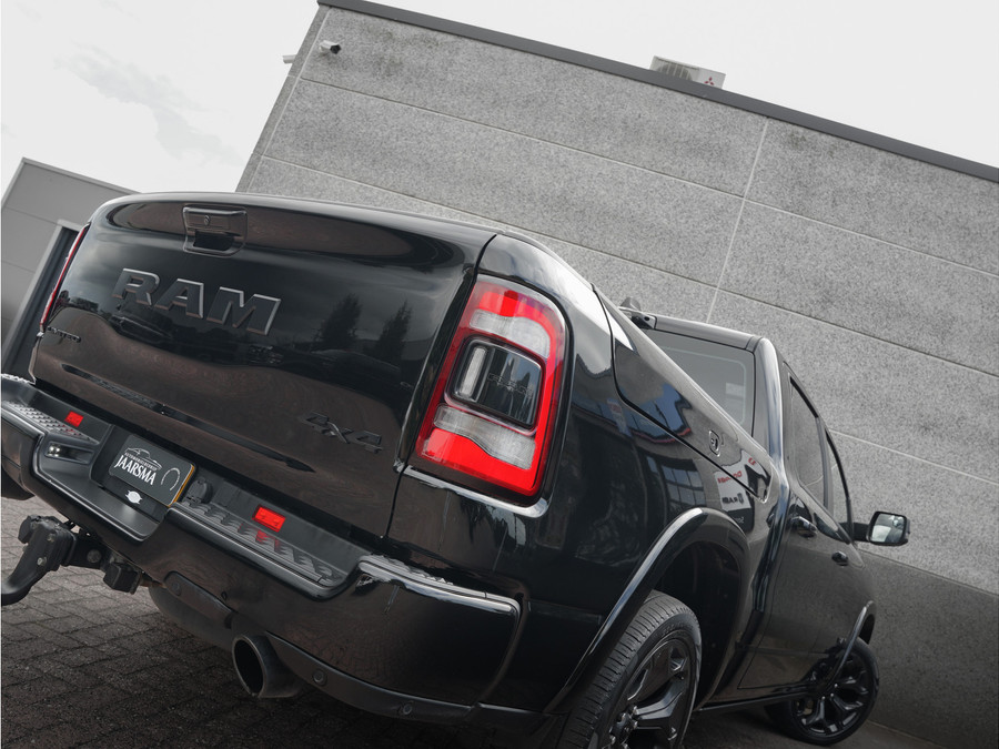 Dodge RAM 1500 5.7L V8 4x4 Crew Cab Limited Night