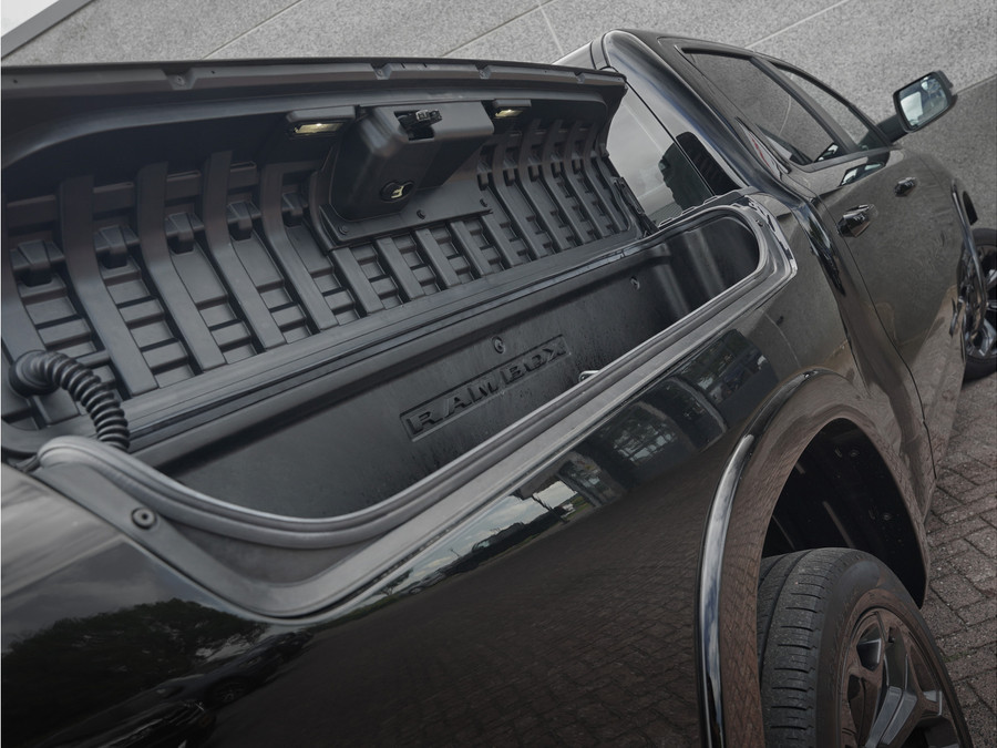 Dodge RAM 1500 5.7L V8 4x4 Crew Cab Limited Night