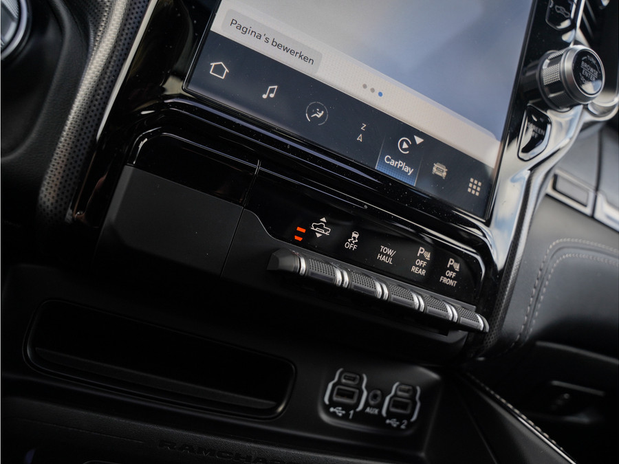 Dodge RAM 1500 5.7L V8 4x4 Crew Cab Limited Night