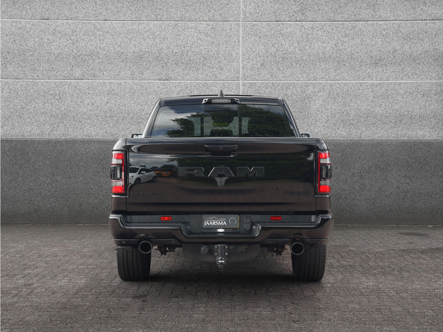 Dodge RAM 1500 5.7L V8 4x4 Crew Cab Limited Night