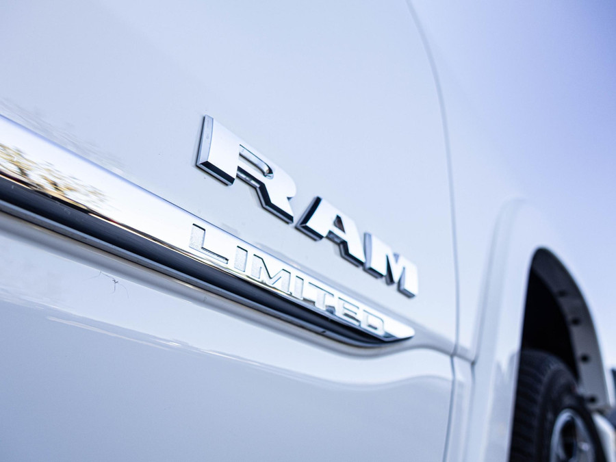 Dodge RAM 1500 5.7 V8 4x4 Crew Cab Limited