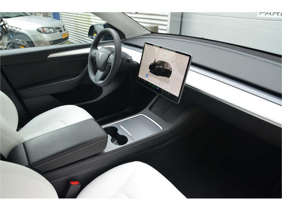 Tesla Model Y RWD 58 kWh