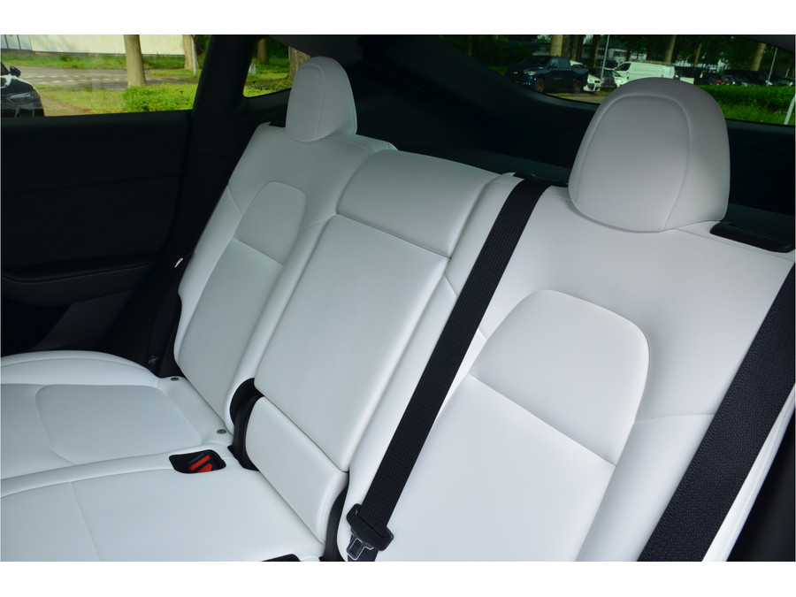 Tesla Model Y RWD 58 kWh