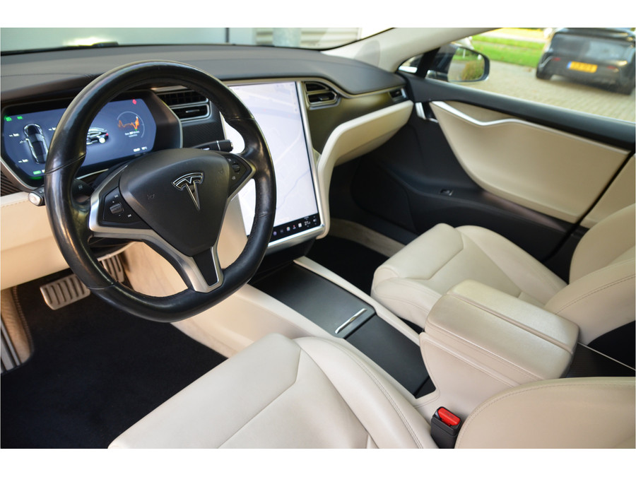 Tesla Model S 75D (4x4)