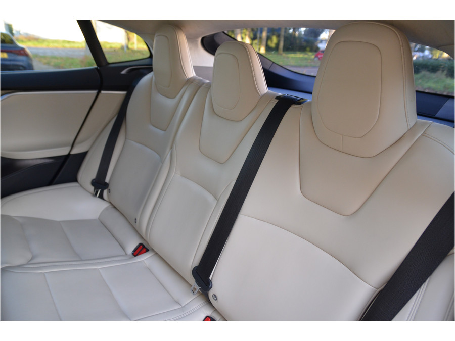Tesla Model S 75D (4x4)