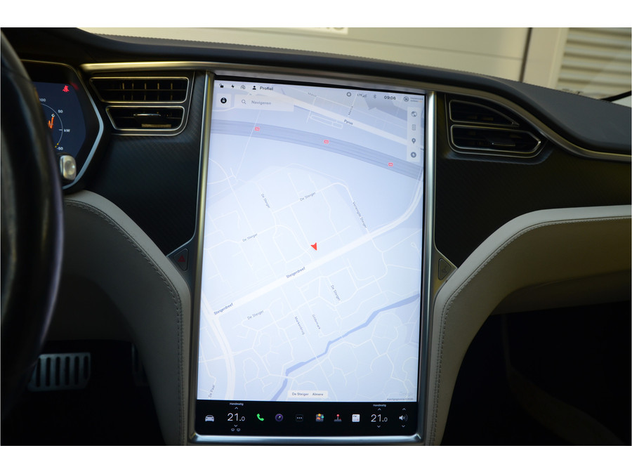 Tesla Model S 75D (4x4)