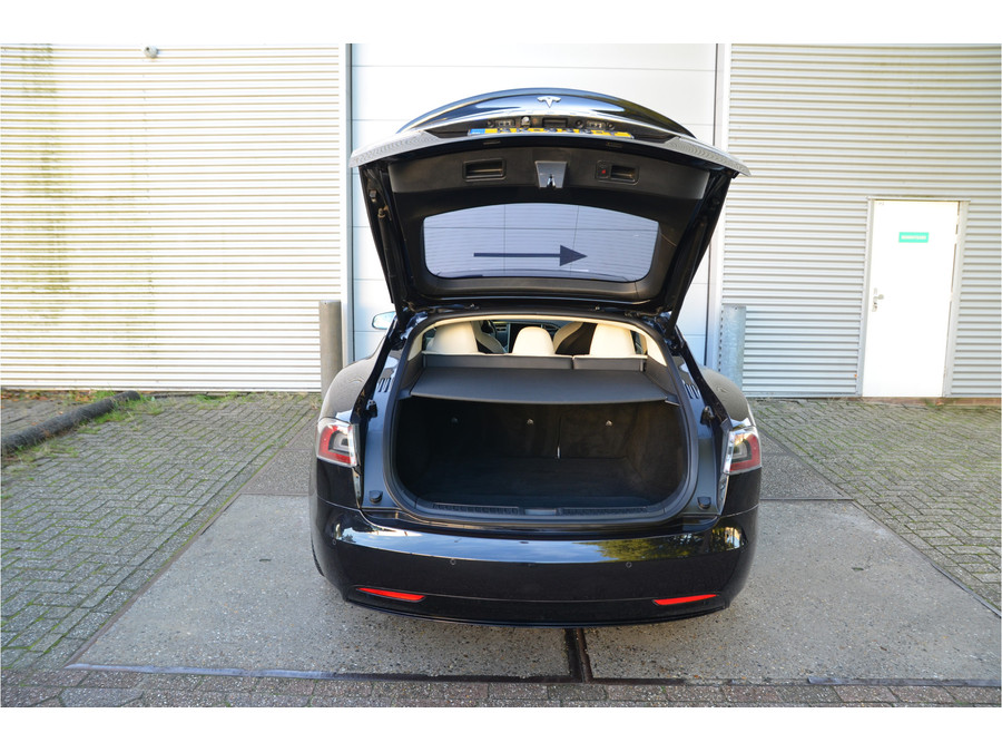 Tesla Model S 75D (4x4)