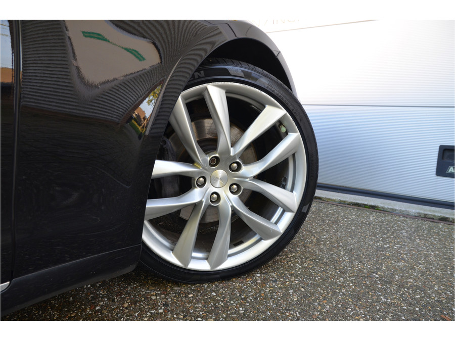 Tesla Model S 75D (4x4)