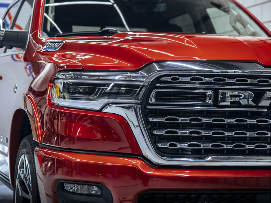 Dodge RAM 1500 Longhorn | 2026 | Molten Red Pearl