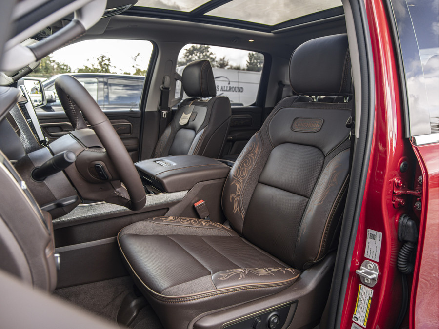 Dodge RAM 1500 Longhorn | 2026 | Molten Red Pearl