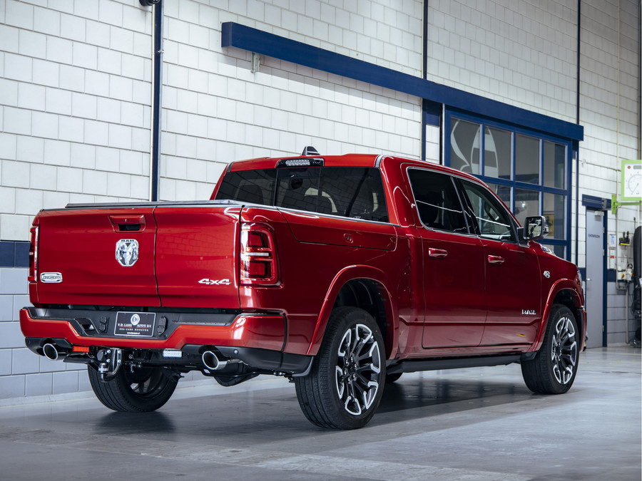 Dodge RAM 1500 Longhorn | 2026 | Molten Red Pearl