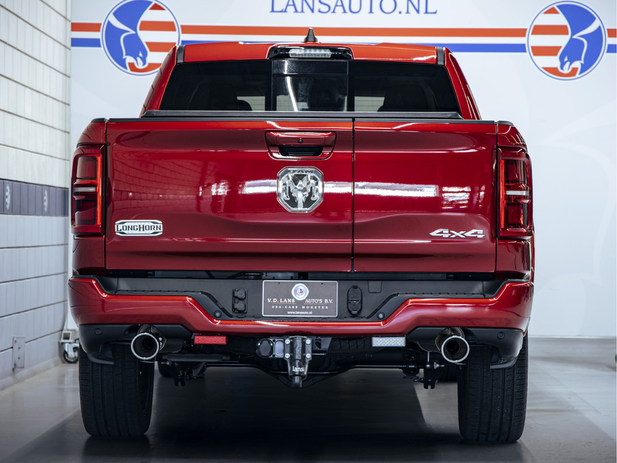 Dodge RAM 1500 Longhorn | 2026 | Molten Red Pearl