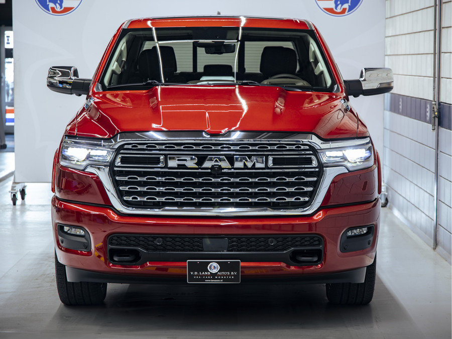 Dodge RAM 1500 Longhorn | 2026 | Molten Red Pearl