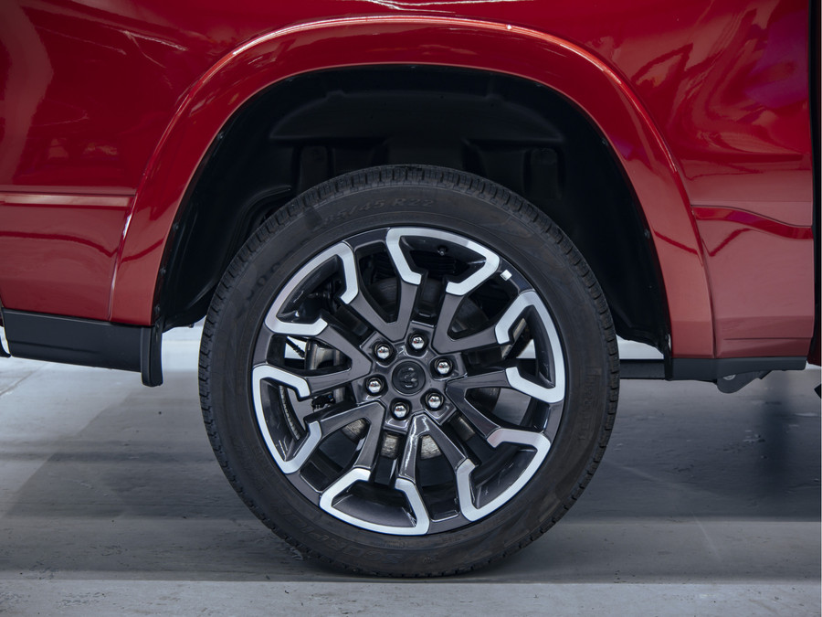 Dodge RAM 1500 Longhorn | 2026 | Molten Red Pearl