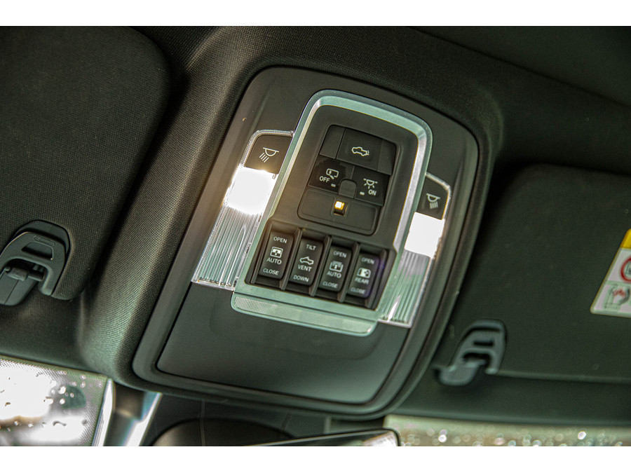 Dodge RAM 1500 5.7 V8 4x4 Crew Cab 5'7 Laramie Level 2