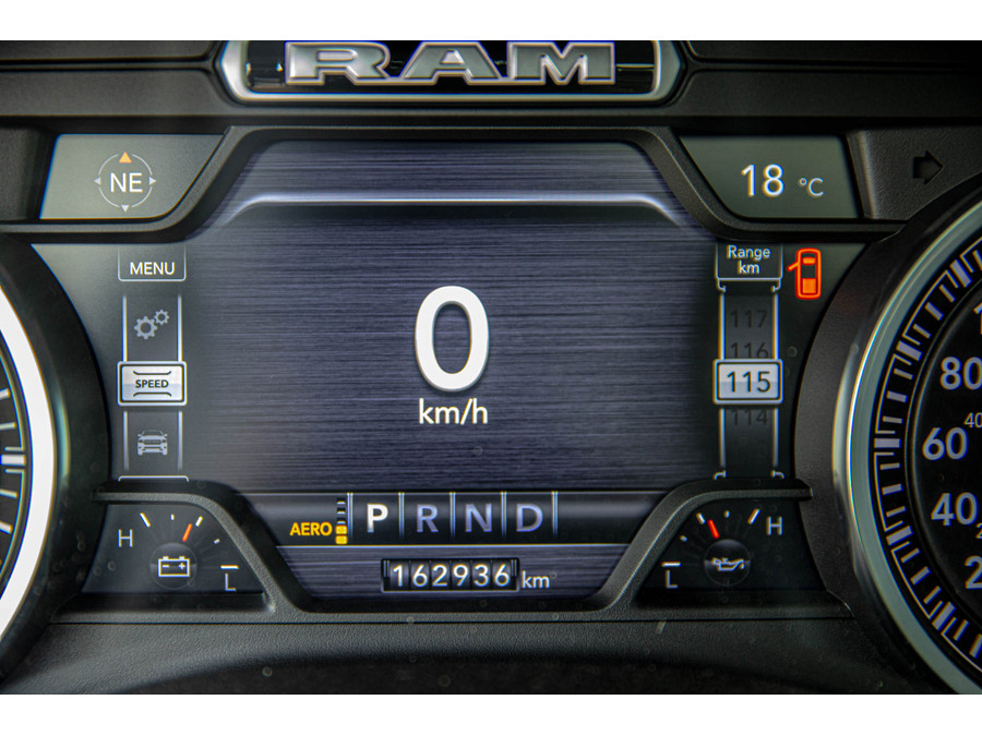 Dodge RAM 1500 5.7 V8 4x4 Crew Cab 5'7 Laramie Level 2