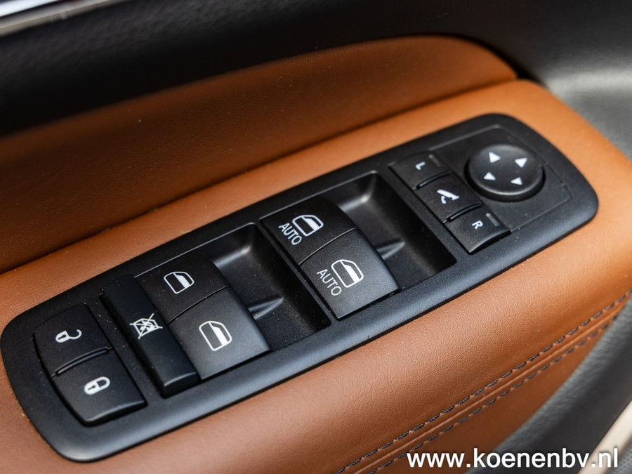 Jeep Grand Cherokee Summit 3.0 V6 CRD 6 Cil Diesel 250Pk Grijs kenteken