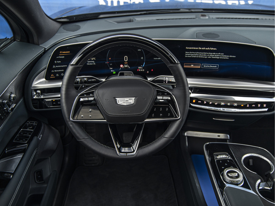 Cadillac LYRIQ Sport