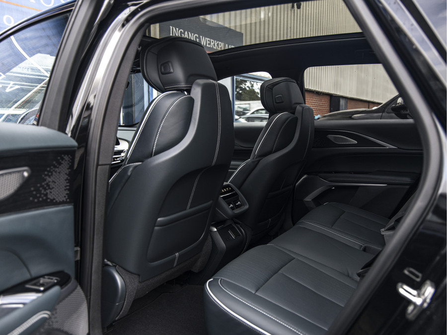 Cadillac LYRIQ Sport