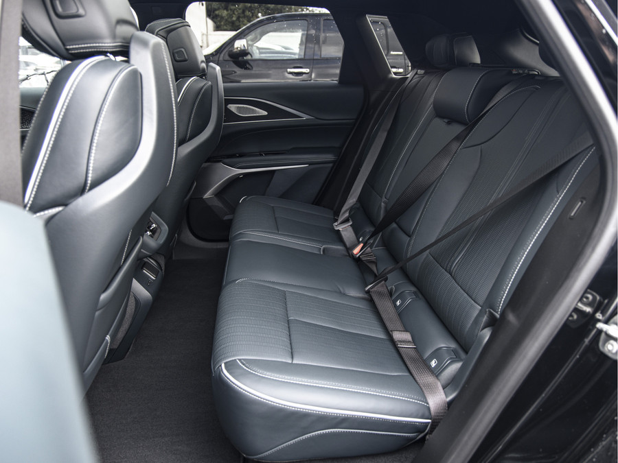 Cadillac LYRIQ Sport