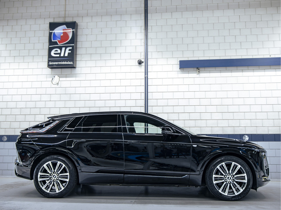 Cadillac LYRIQ Sport