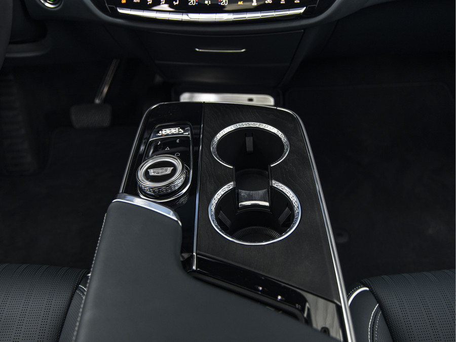 Cadillac LYRIQ Sport