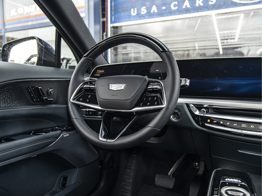 Cadillac LYRIQ Sport