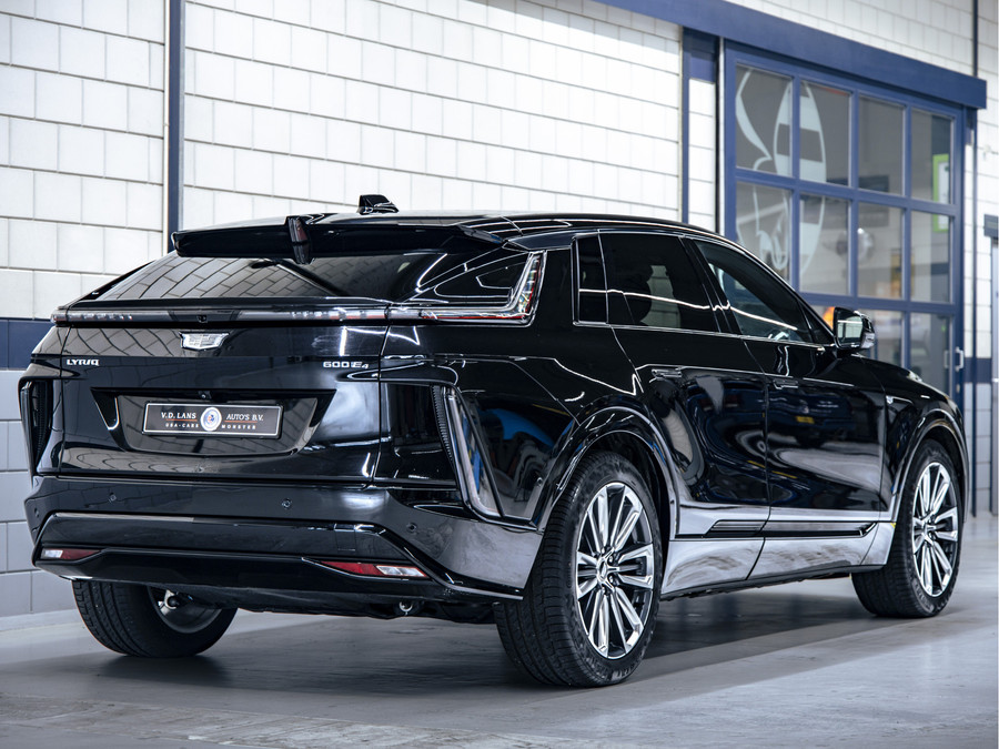 Cadillac LYRIQ Sport