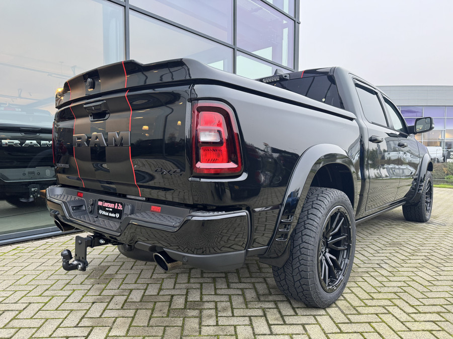 Dodge RAM 1500 Laramie Night XXL Hurricane