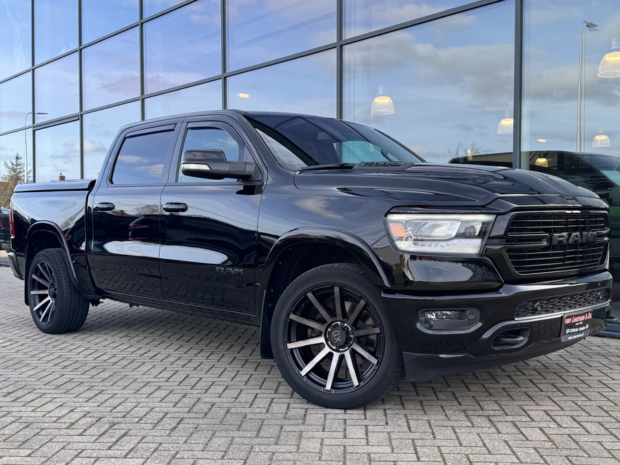 Dodge Ram 1500 5.7 V8 4x4 Crew Cab Laramie Sport