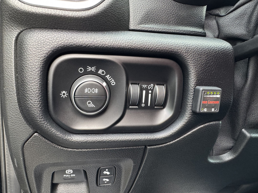 Dodge Ram 1500 5.7 V8 4x4 Crew Cab Laramie Sport