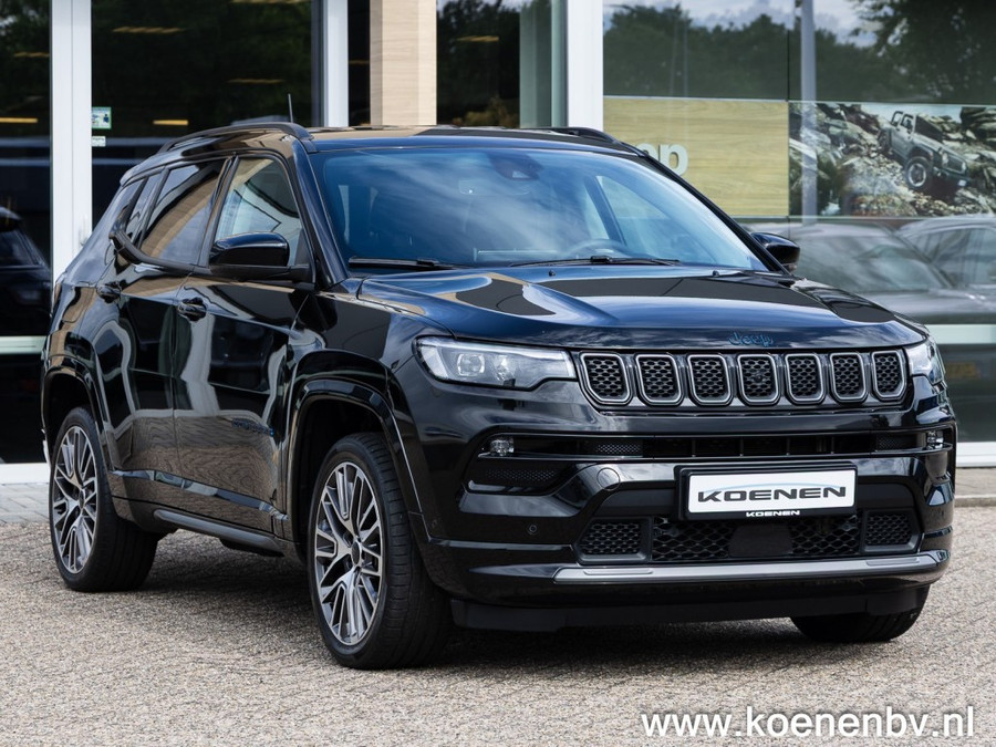 Jeep Compass SUMMIT 1.3T 240PK 4xe PHEV Plug Inn Hybrid Nieuwstaat