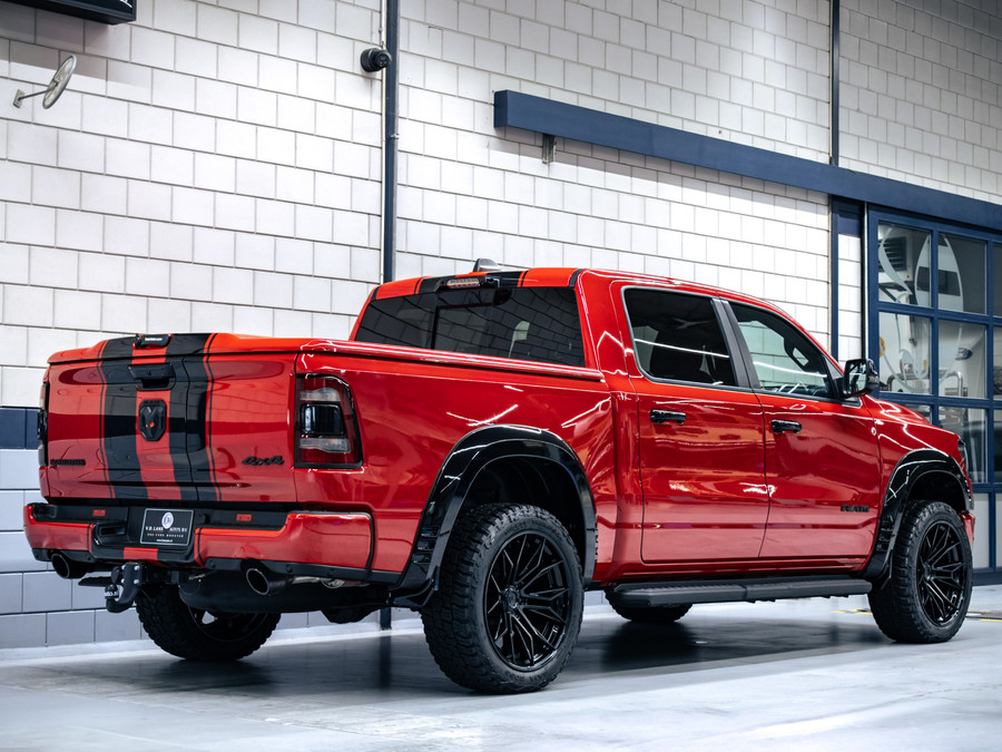 Dodge Ram 1500 Laramie Night Edition |