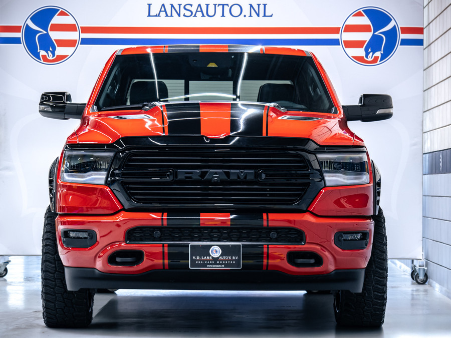 Dodge Ram 1500 Laramie Night Edition |